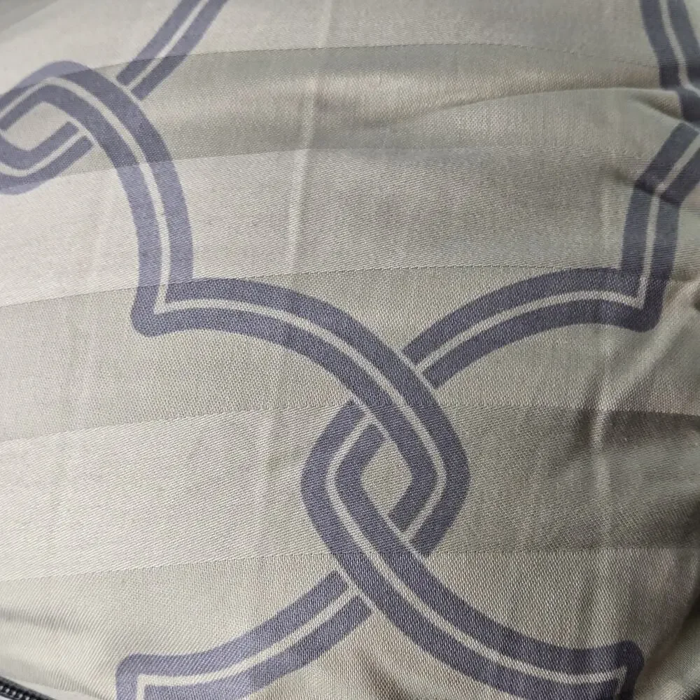 Liz Claiborne geometric reversible